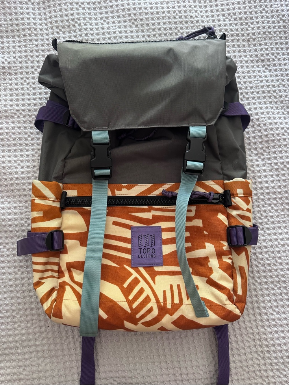 Topo designs Rover backpack. Never used!